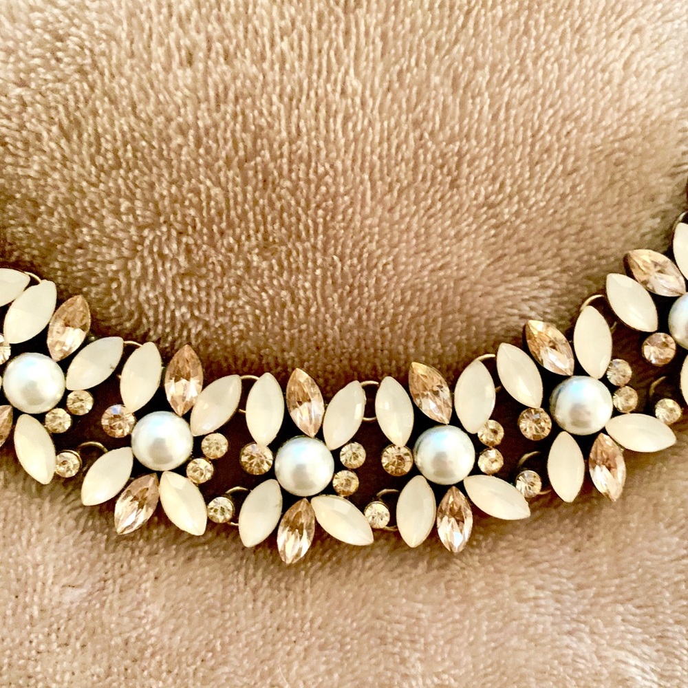 Statement Necklace - Picture 2 of 3